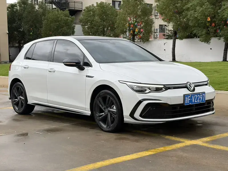 2023 Volkswagen Golf Electric с пробегом 35 000 км