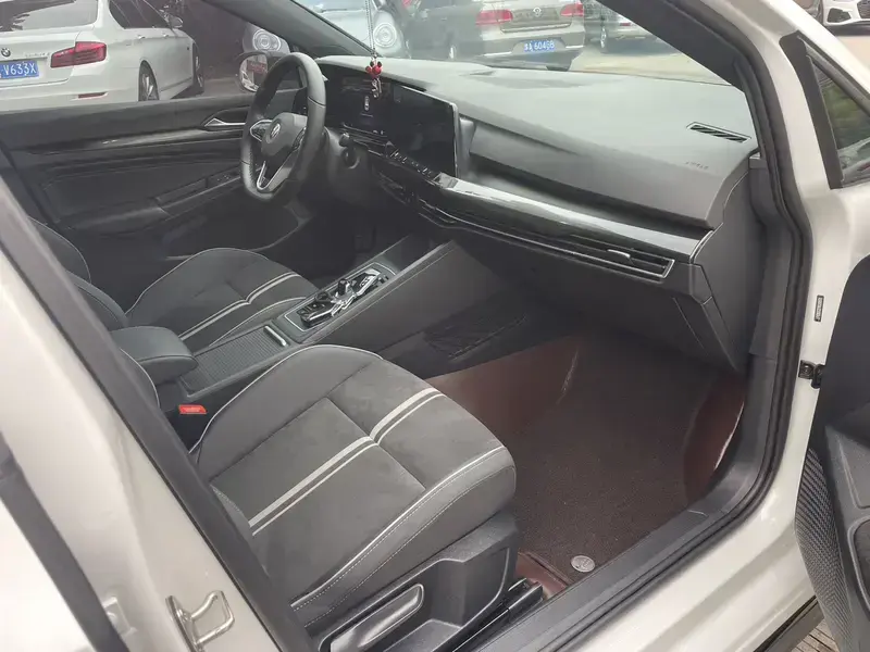2021 Volkswagen Golf Electric с пробегом 47 000 км