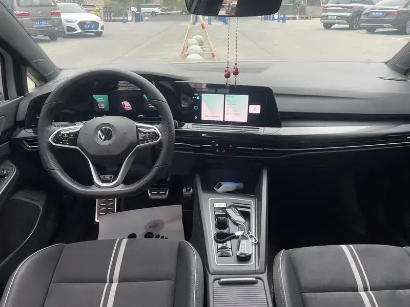 2021 Volkswagen Golf Electric с пробегом 47 000 км