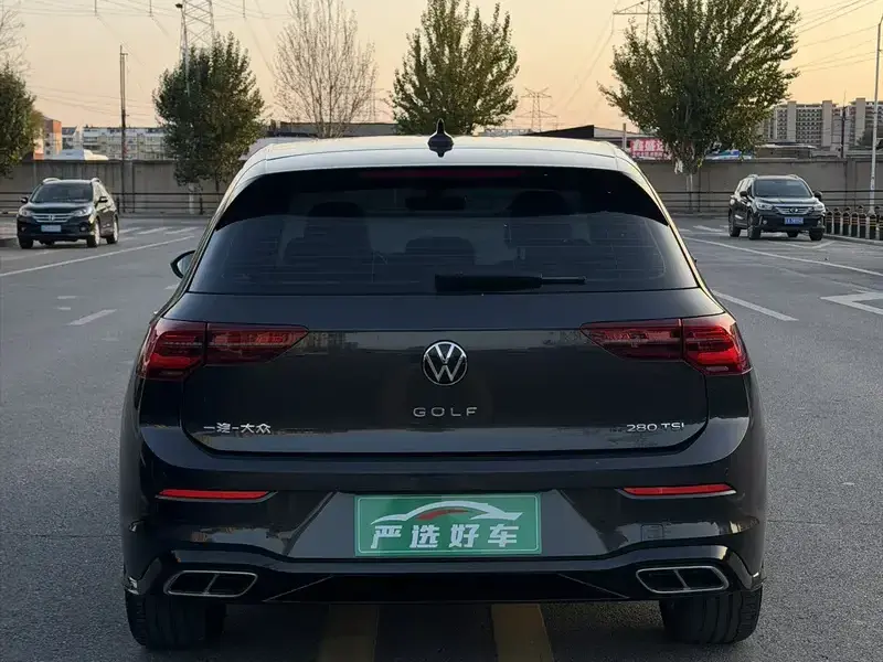2023 Volkswagen Golf Electric с пробегом 17 000 км