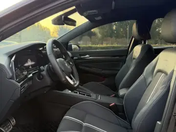2023 Volkswagen Golf Electric с пробегом 17 000 км