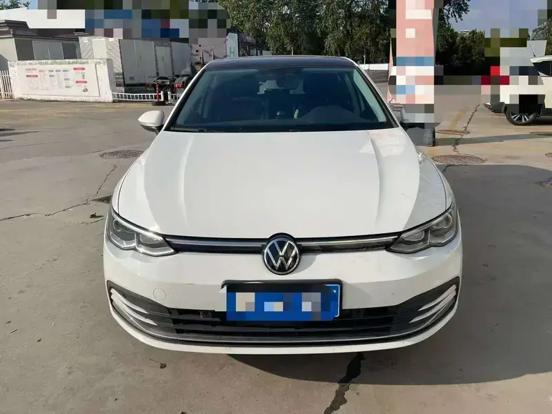 2023 Volkswagen Golf Electric с пробегом 19 000 км