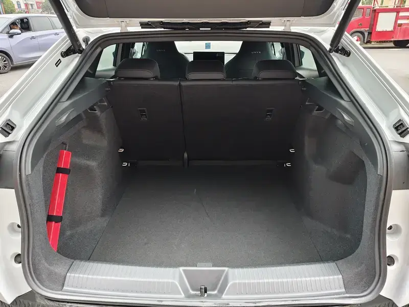 2025 Volkswagen Unique 06 с пробегом 4 000 км