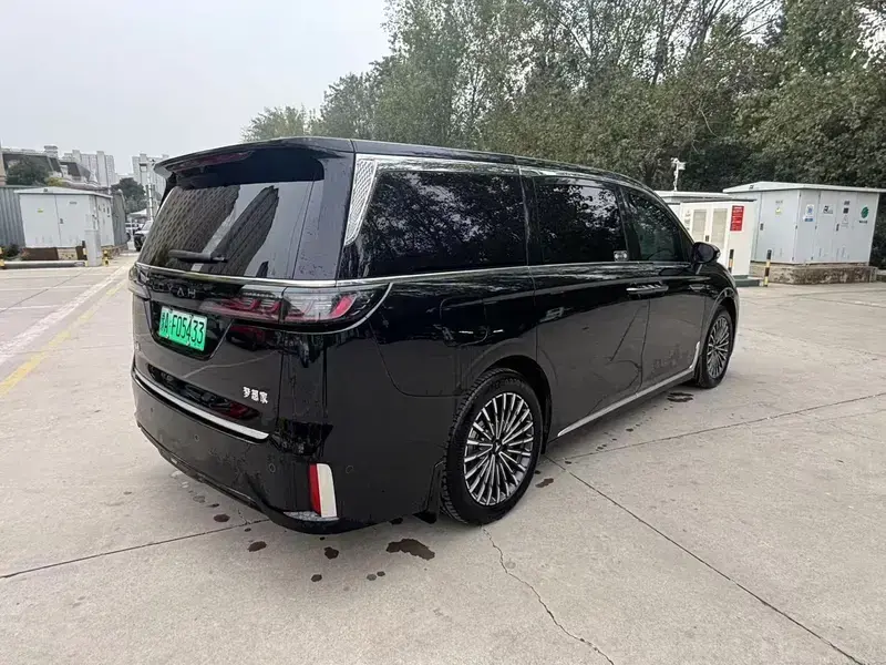 2026 Voyah Dreamer с пробегом 8 000 км