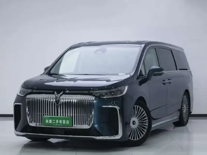 2025 Voyah Dreamer с пробегом 30 000 км