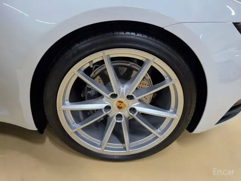 2021 Porsche 911 с пробегом 21 000 км