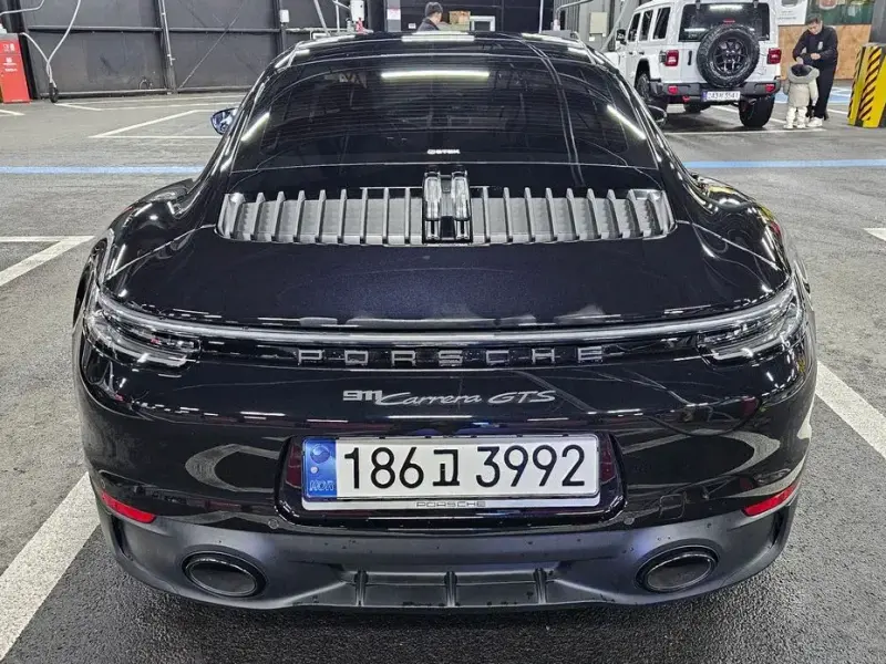 2023 Porsche 911 с пробегом 13 000 км
