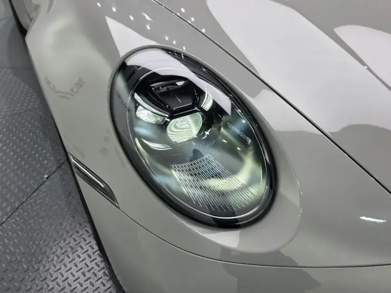 2023 Porsche 911 с пробегом 4 933 км