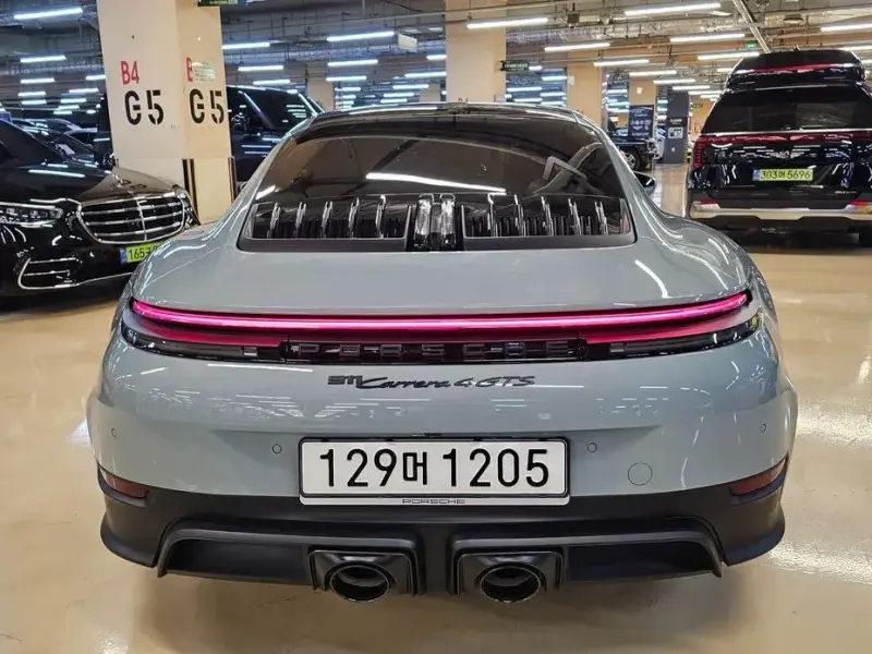 2025 Porsche 911 с пробегом 4 659 км