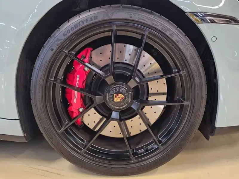 2025 Porsche 911 с пробегом 4 659 км
