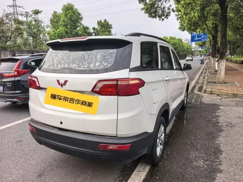 2019 Wuling Wuling Hongguang S3 с пробегом 80 000 км