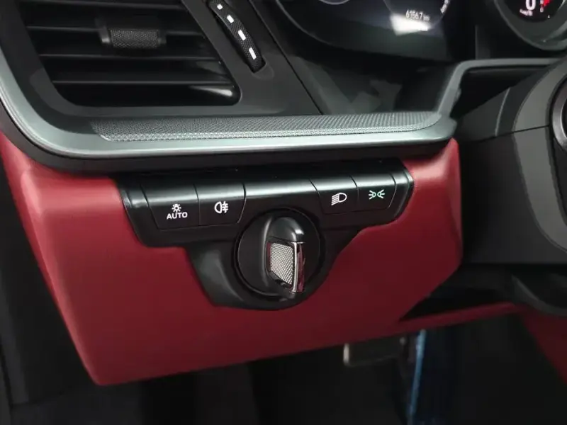 2024 Porsche 911 с пробегом 6 156 км