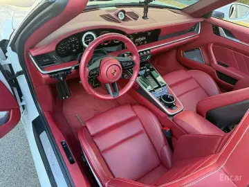 2021 Porsche 911 с пробегом 13 355 км