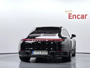 2021 Porsche 911 с пробегом 13 222 км