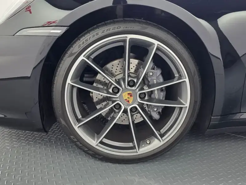 2021 Porsche 911 с пробегом 13 222 км