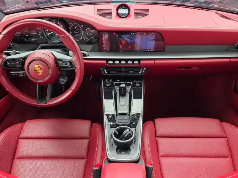 2021 Porsche 911 с пробегом 13 222 км
