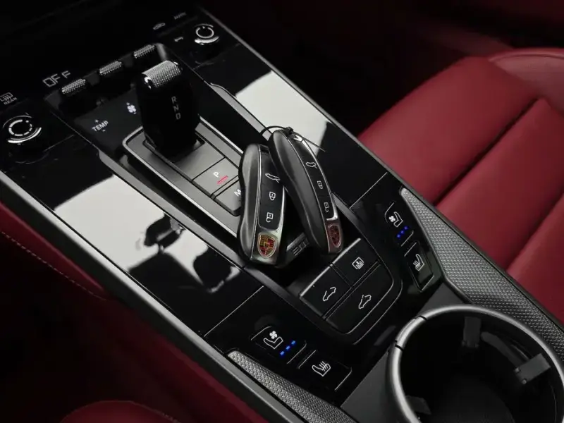 2021 Porsche 911 с пробегом 13 222 км