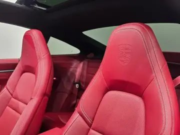 2021 Porsche 911 с пробегом 13 222 км