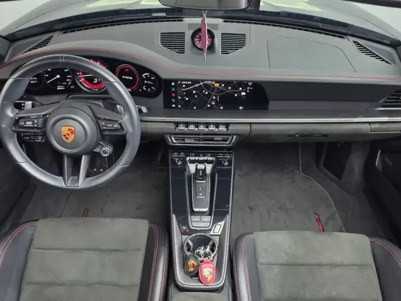 2023 Porsche 911 с пробегом 30 382 км