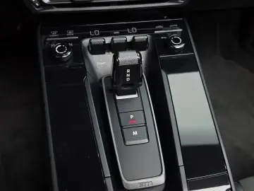 2023 Porsche 911 с пробегом 30 382 км