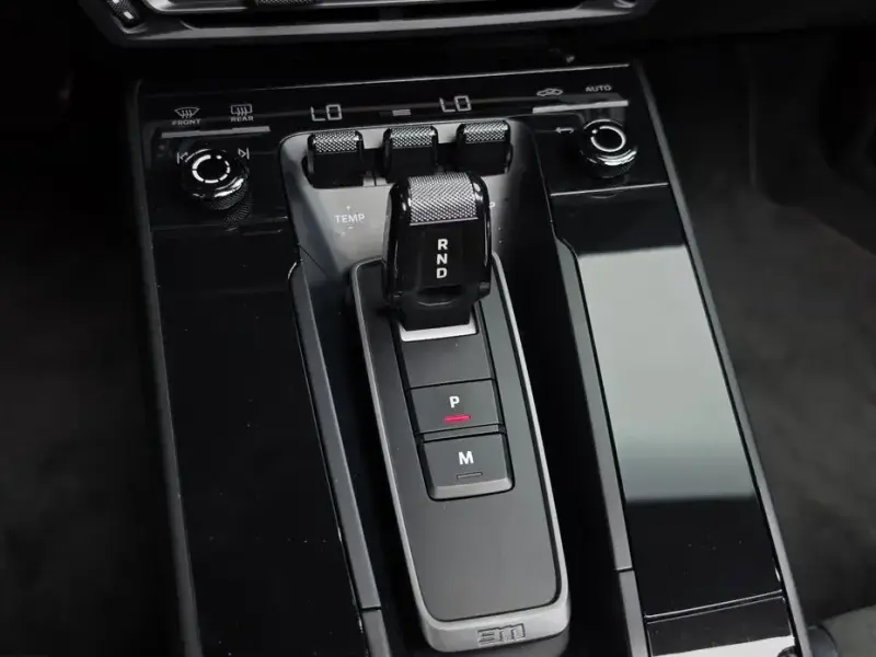 2023 Porsche 911 с пробегом 30 382 км