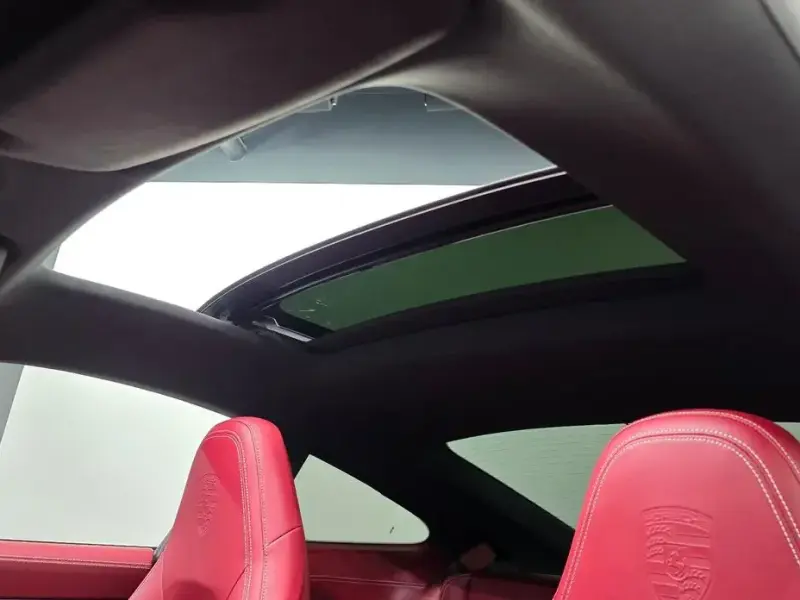 2021 Porsche 911 с пробегом 13 222 км