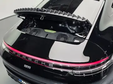 2021 Porsche 911 с пробегом 13 222 км