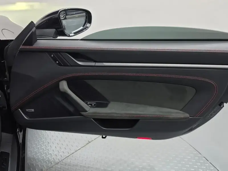 2023 Porsche 911 с пробегом 30 382 км