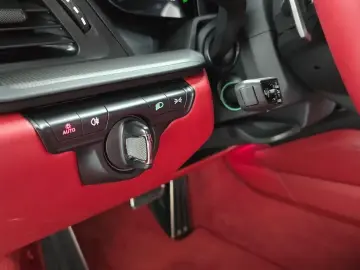 2023 Porsche 911 с пробегом 15 148 км