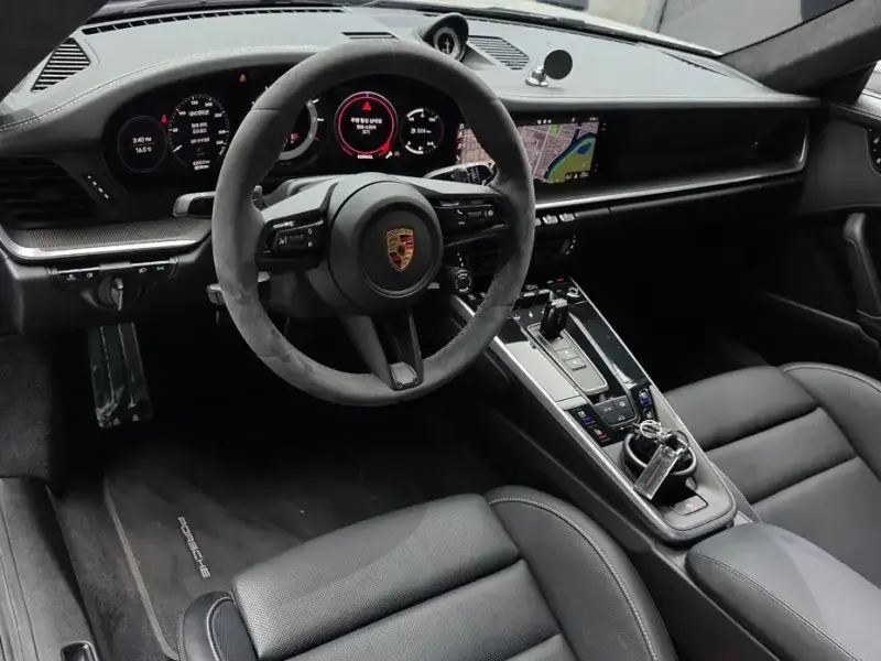 2020 Porsche 911 с пробегом 8 246 км