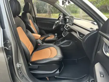 2019 Wuling Wuling Hongguang S3 с пробегом 98 000 км