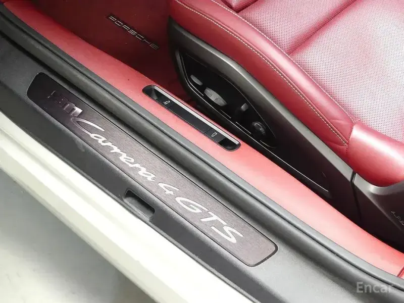 2022 Porsche 911 с пробегом 17 100 км