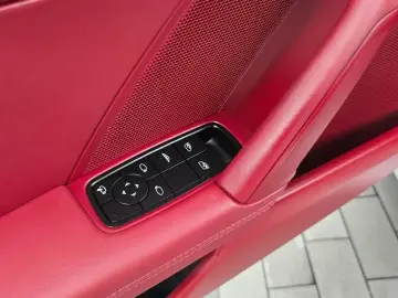 2024 Porsche 911 с пробегом 5 685 км