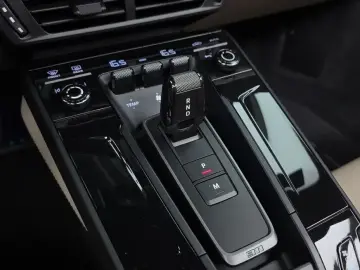 2025 Porsche 911 с пробегом 5 856 км