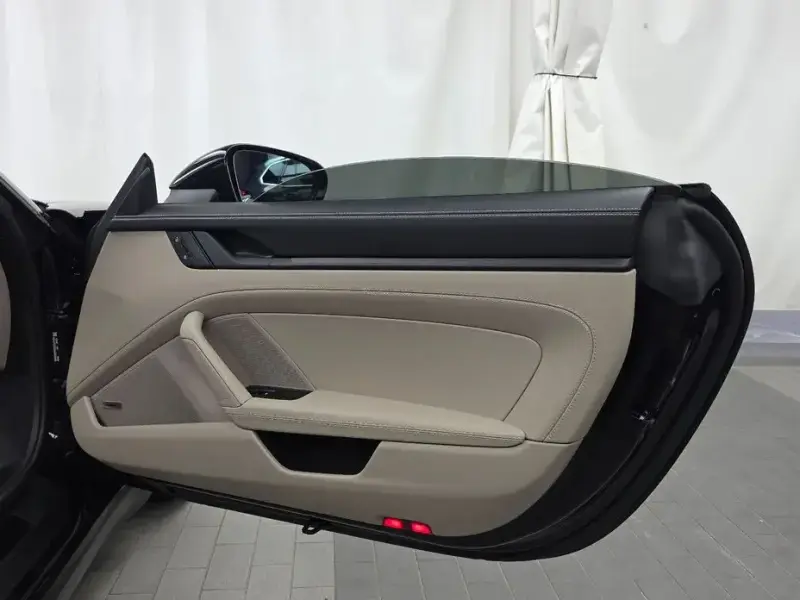 2025 Porsche 911 с пробегом 5 856 км