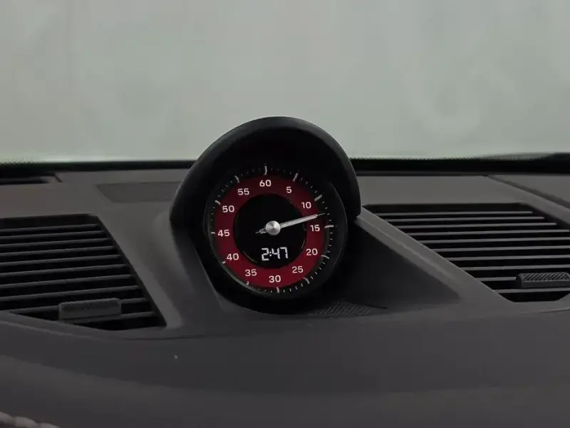 2025 Porsche 911 с пробегом 5 856 км