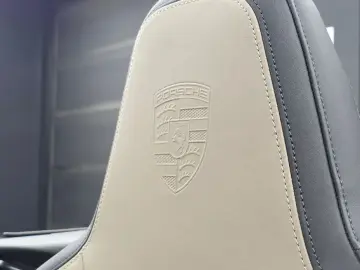 2025 Porsche 911 с пробегом 5 856 км