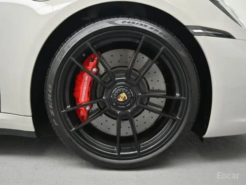 2024 Porsche 911 с пробегом 7 450 км