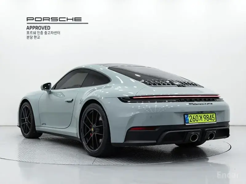 2025 Porsche 911 с пробегом 4 200 км