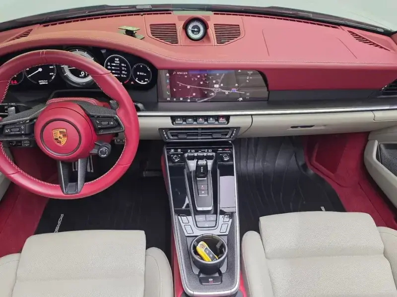 2022 Porsche 911 с пробегом 13 990 км