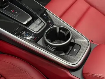 2020 Porsche 911 с пробегом 18 425 км