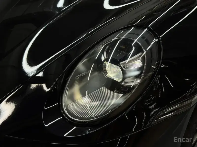 2020 Porsche 911 с пробегом 18 425 км
