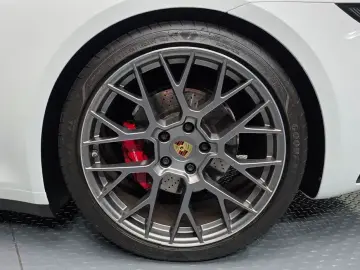 2020 Porsche 911 с пробегом 58 384 км
