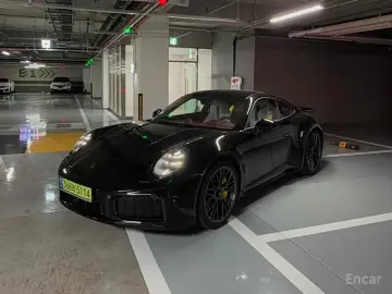 2026 Porsche 911 с пробегом 24 км