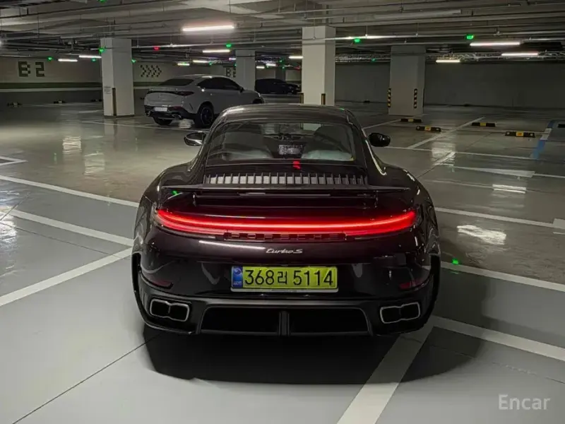 2026 Porsche 911 с пробегом 24 км