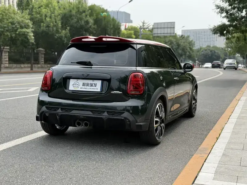 2022 Mini Electric MINI JCW с пробегом 36 000 км