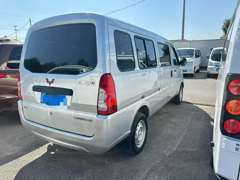 2021 Wuling Wuling Rongguang S с пробегом 10 500 км