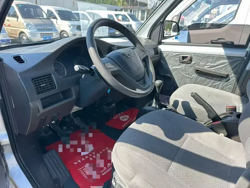 2021 Wuling Wuling Rongguang S с пробегом 10 500 км