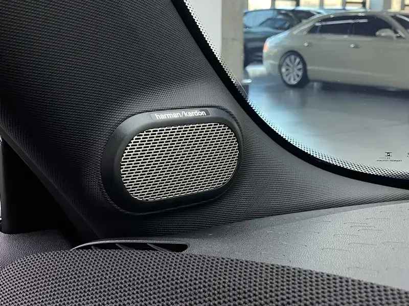 2025 Mini Electric MINI JCW с пробегом 18 000 км