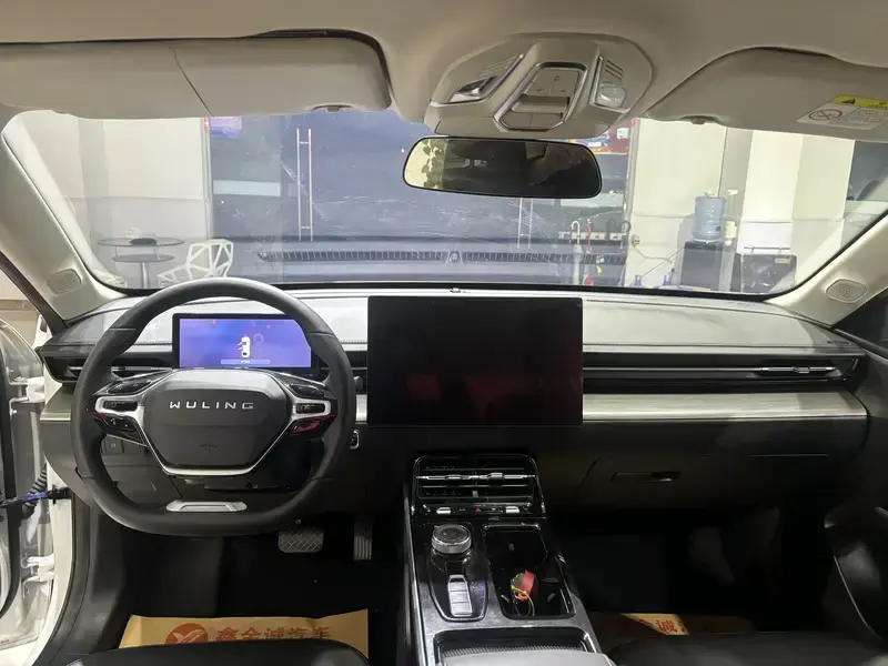 2023 Wuling Wuling Xingguang с пробегом 17 000 км